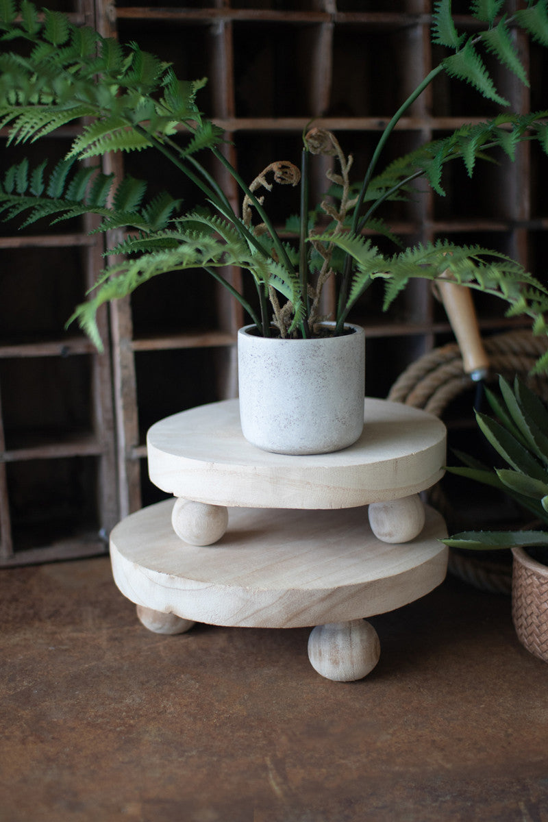 ROUND WOODEN RISER WITH BALL FEET