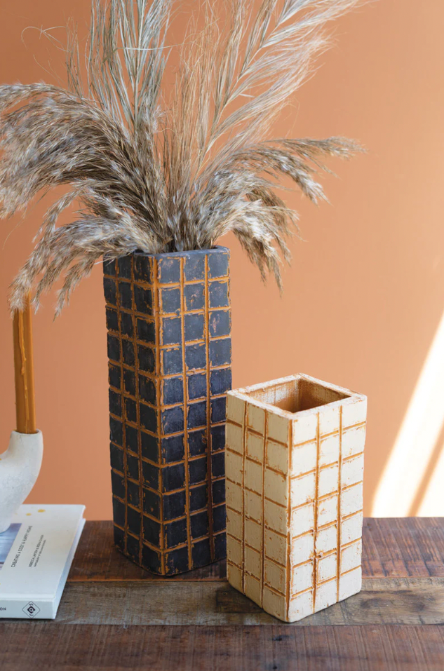 ETCHED CLAY GRID VASES